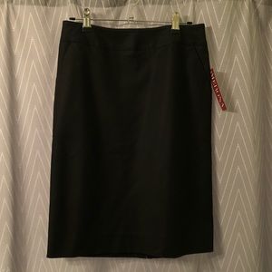 Black Merona pencil skirt size 4 NWT